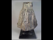 sculpture-dressing-up